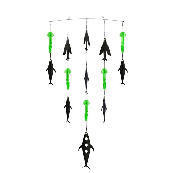 Fish Razr Spreader bar kit. 36" bar with Flapz and 9" green squid in carrying case - FishAndSave